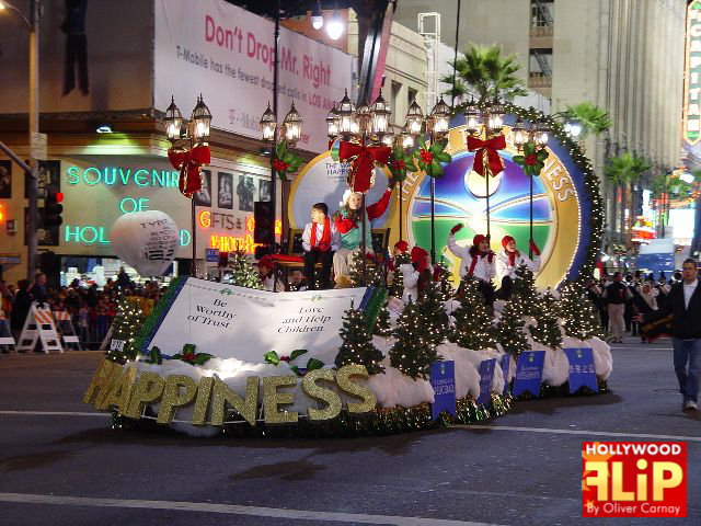 Read more about the article 75th Annual Hollywood Christmas Parade