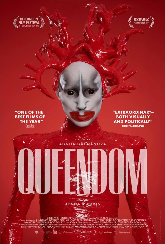 Read more about the article Art challenges social norms and hard conversations — stunning docfilm QUEENDOM is a breathtaking portrait of creative courage from artist @GenaMarvin